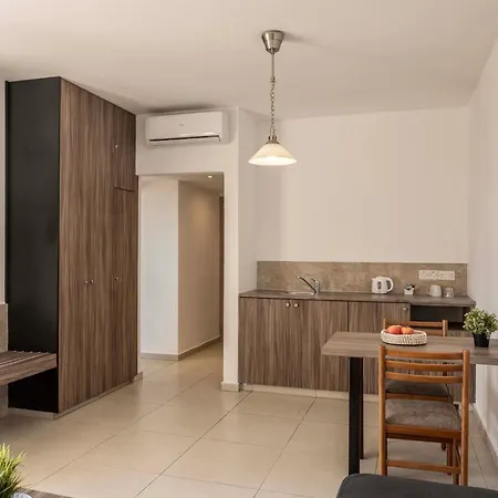 Hotel Electra Village 4*