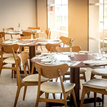 Hotel Electra Village 4*