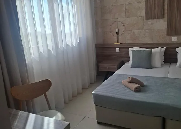 Electra Village Hotell 4*