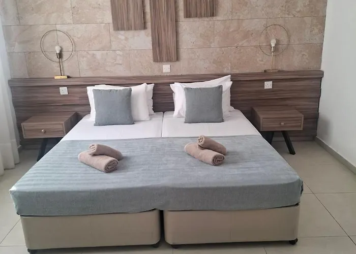 Electra Village Hotell 4*